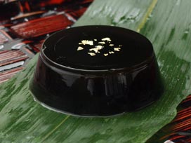 使用イメージ 金箔入り黒本蕨